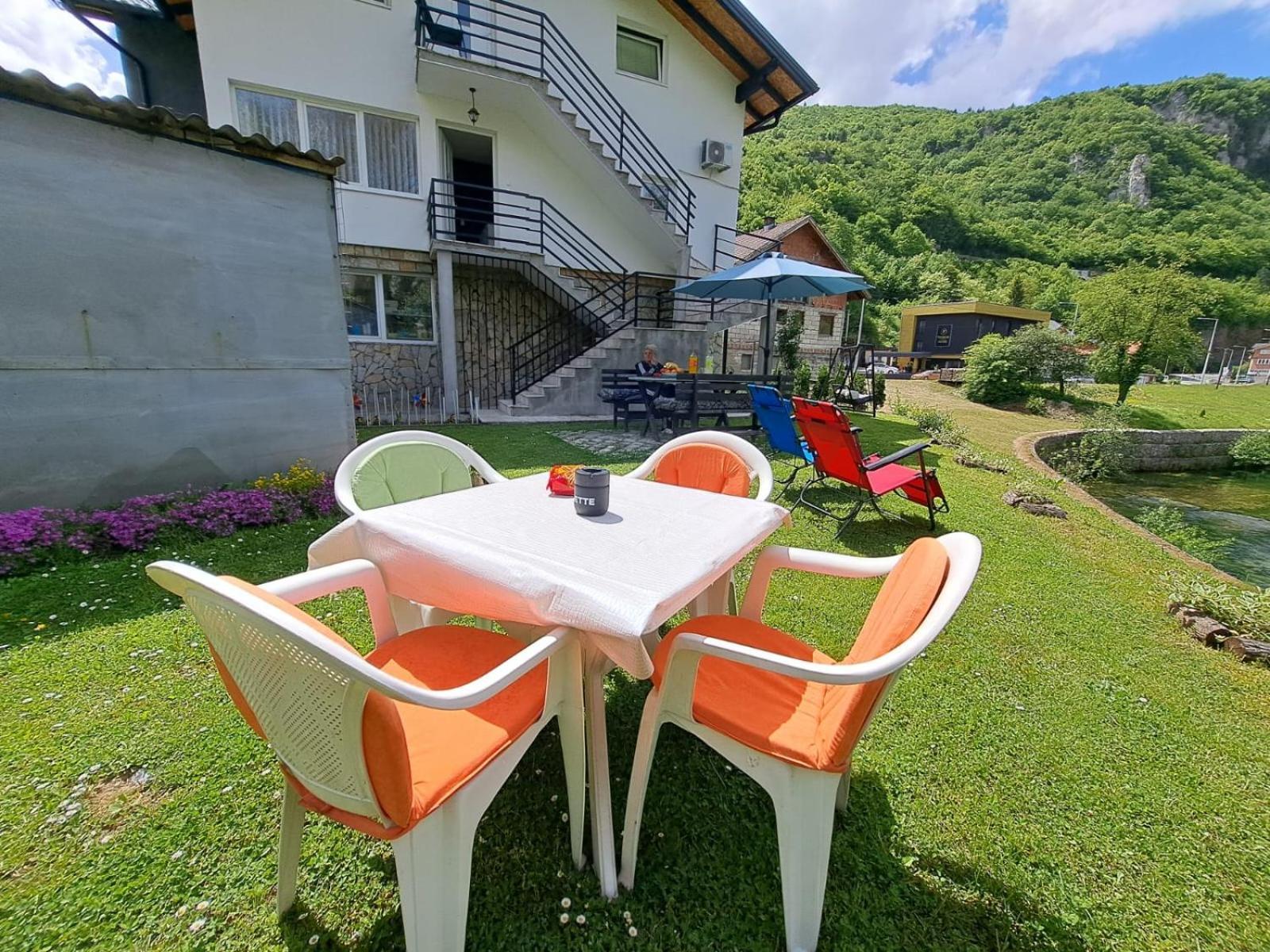 야이체 Sobe Zizi B&B 외부 사진
