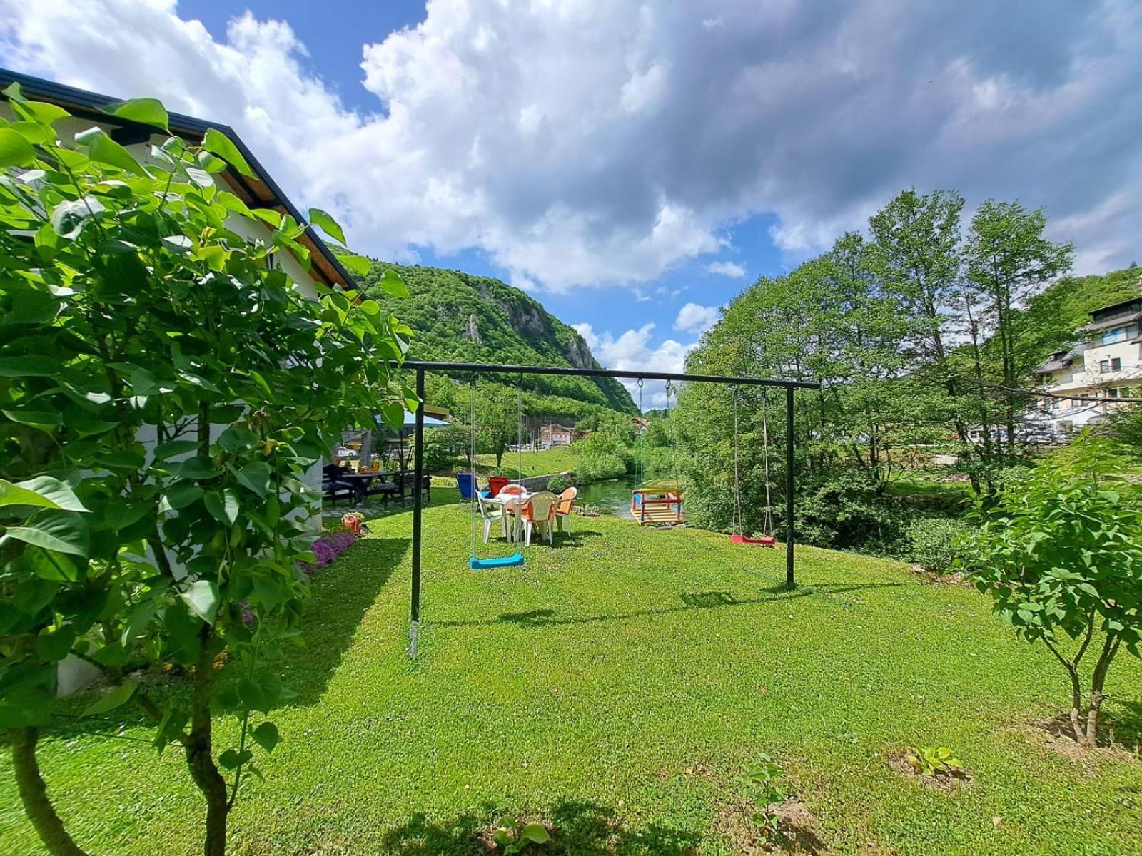 야이체 Sobe Zizi B&B 외부 사진