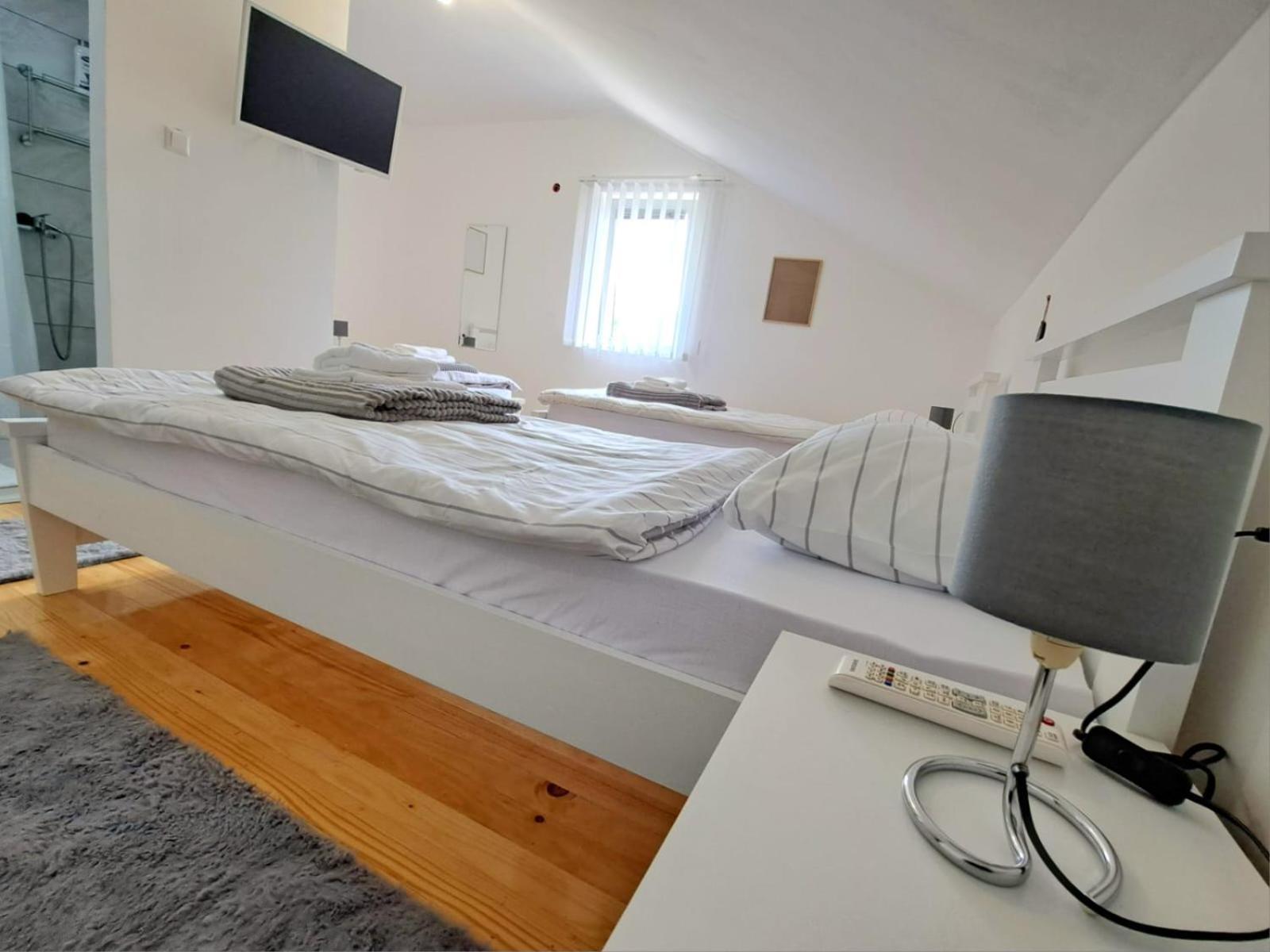 야이체 Sobe Zizi B&B 외부 사진