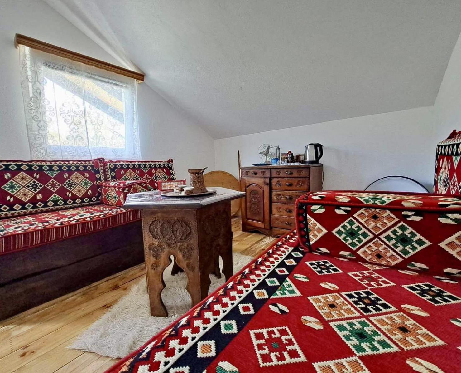 야이체 Sobe Zizi B&B 외부 사진