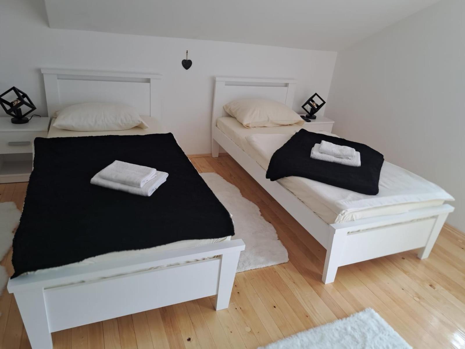 야이체 Sobe Zizi B&B 외부 사진