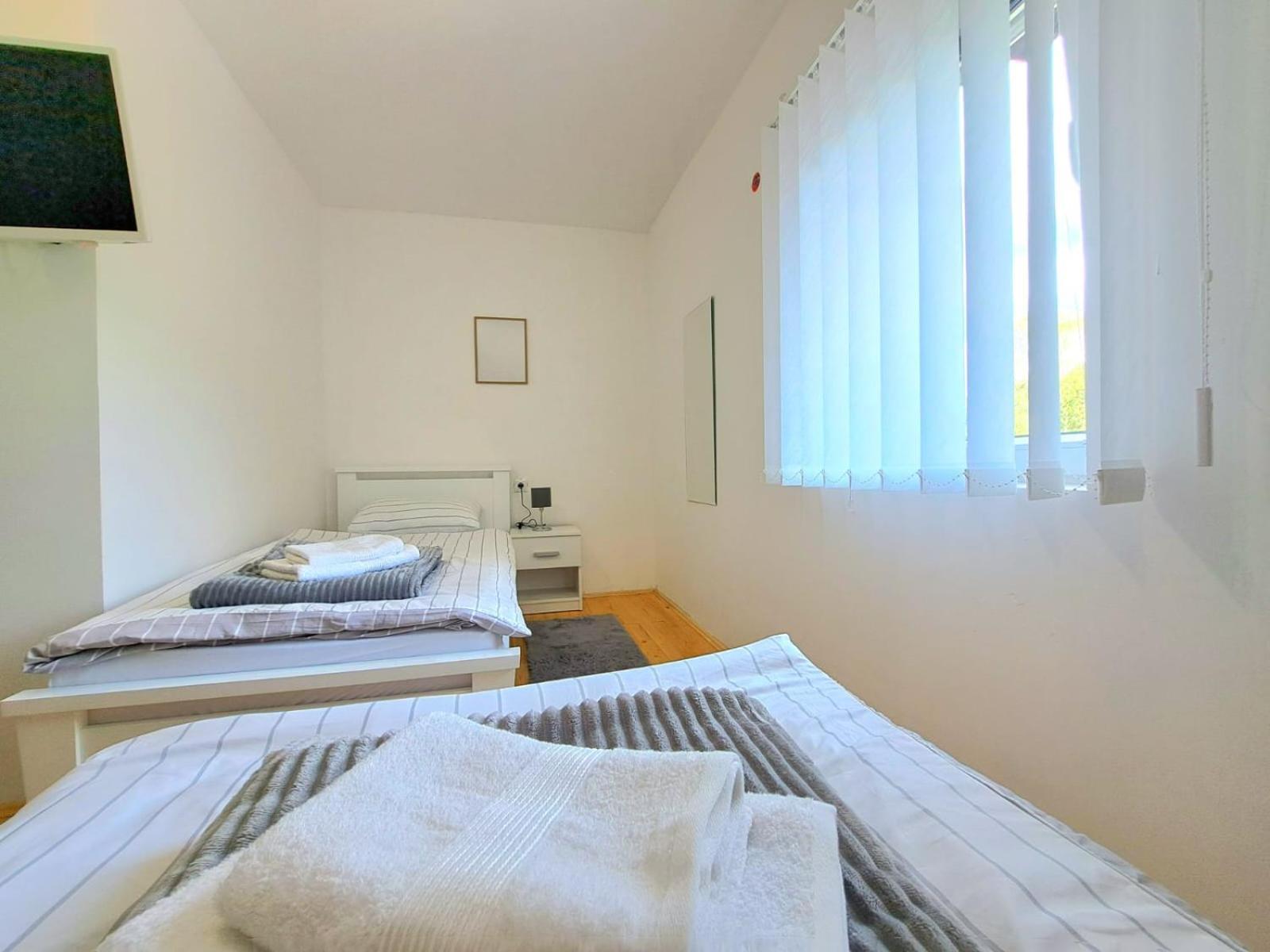 야이체 Sobe Zizi B&B 외부 사진