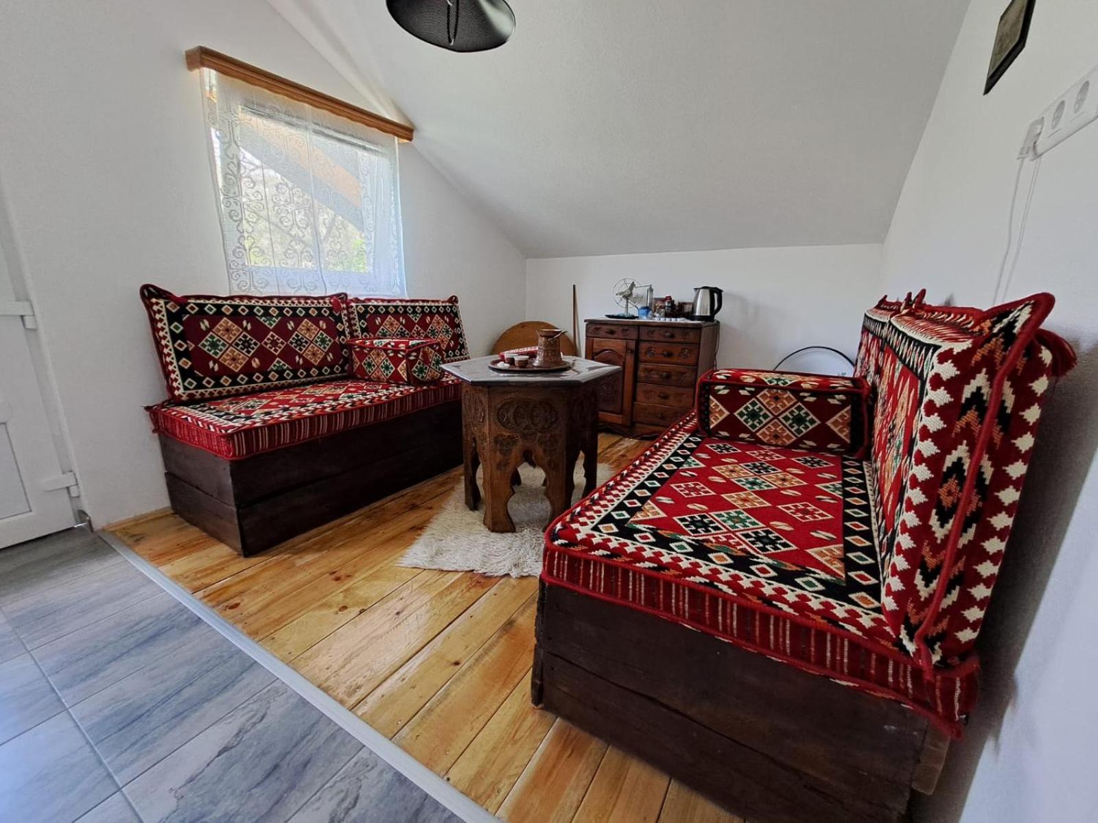 야이체 Sobe Zizi B&B 외부 사진
