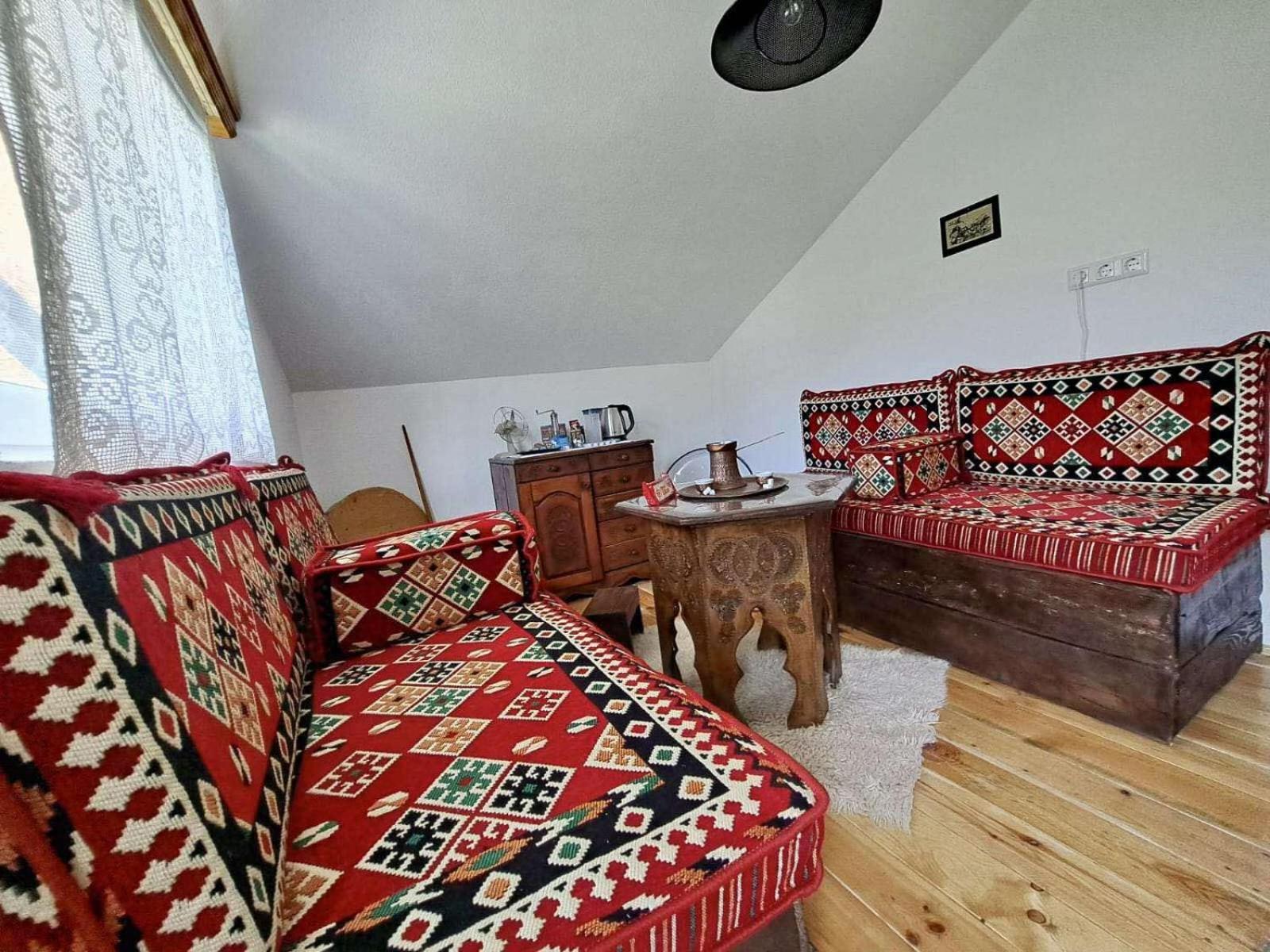 야이체 Sobe Zizi B&B 외부 사진
